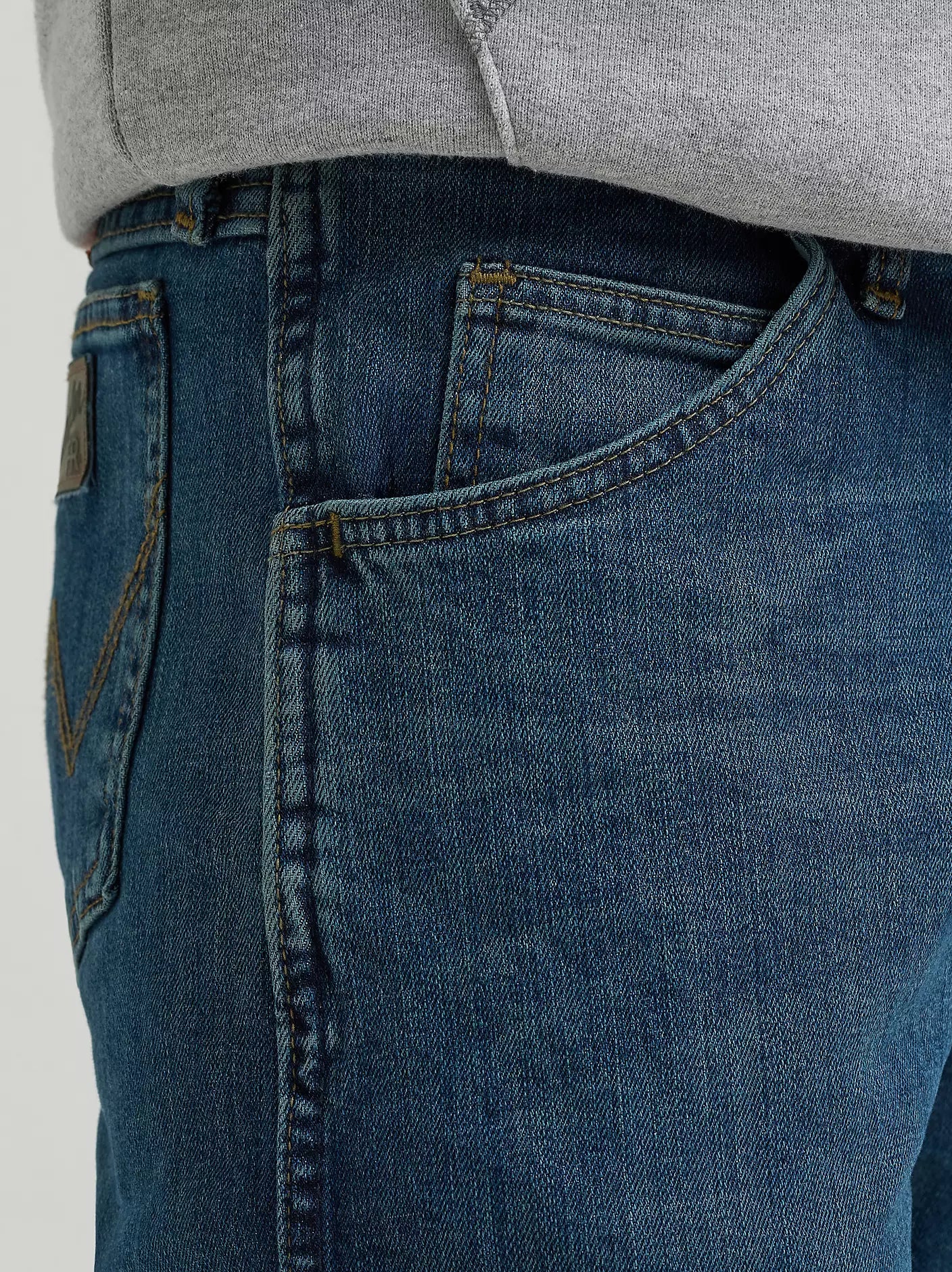 Wrangler FR Regular Fit Advanced Comfort Jean